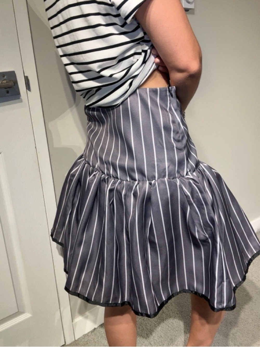 Striped Grey Ruffle Skirt with Card Suit Motif - Women - Picture 3 of 5